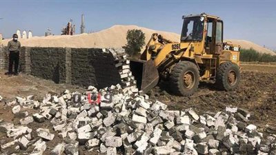 حملات مكثفة لإزالة مخالفات البناء العشوائي بالشرقية