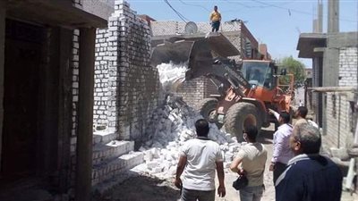 رفع 60 طن قمامة ومخلفات للحد من انتشار كورونا بالمنيا