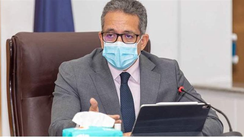 الدكتور خالد العناني