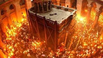 لماذا يظهر النور المقدس يوم السبت وليس الأحد