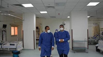 نائب محافظ المنيا ووكيل وزارة الصحة يتفقدان حميات ديرمواس