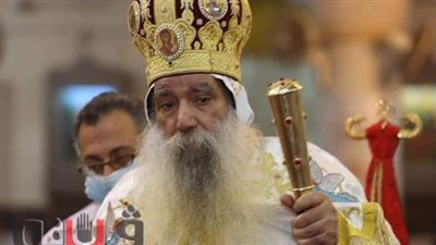 أسقف نجع حمادي يترأس قداس عيد القيامة المجيد | صور