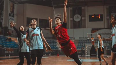 الأهلي يلتقي سبورتنج في لقاء الفرصة الأخيرة بدوري سيدات السلة