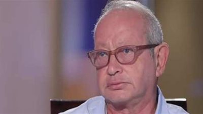 ساويرس لـ«محمد الجارحي»: «مستشفى 25 يناير» عمل تفتخر به