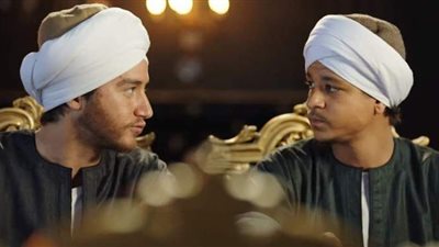 محشي بالشوكة.. مشهد في «نسل الأغراب» يثير السخرية