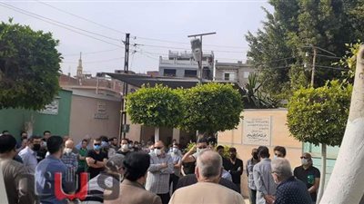 تشييع جنازة زوجة «طبيب الغلابة» محمد مشالي إثر أزمة قلبية بالغربية