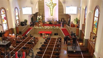 20 صورة ترصد احتفال أسقفية الزمالك بقداس عيد القيامة