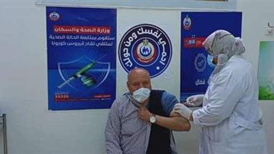 برلماني يطالب بزيادة مراكز تلقي لقاح كورونا.. اعرف السبب