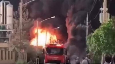 حريق هائل في مصنع للكيماويات بمدينة قم الإيرانية | فيديو