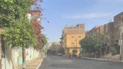 طرق المنيا: جار الانتهاء من أعمال رصف طريقي النجاح والحسينية