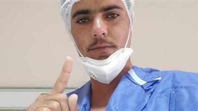 «رد الجميل».. شاب يتبرع بـ60% من كبده لإنقاذ حياة أبيه في مطروح.. وشقيقه: الوالد عاش 3 سنوات في معاناة وكنا نتألم معه