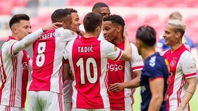 أياكس بطلا للدوري الهولندي برباعية في شباك إمين