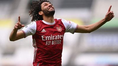 محمد النني يتصدر تويتر بعد تألقه في مباراة أرسنال ونيوكاسل