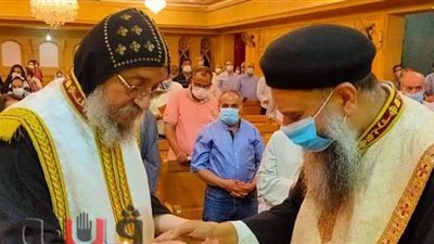 الأنبا يواقيم يترأس قداس سبت النور بكنيسة الشهيدة العظيمة الأم دولاجي | صور