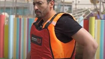 رامز جلال بعد تورم شفتي حمادة هلال: نجلاء بدر قاعدة قدامي | فيديو