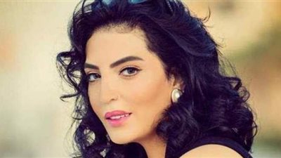 حورية فرغلي تصل مطار القاهرة بعد إجراء عملية تجميل بأمريكا