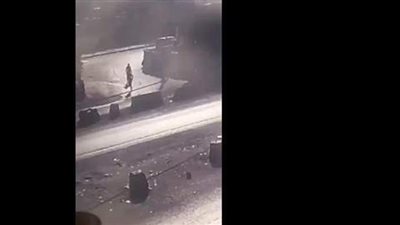 لحظة هروب سجناء متهمين بقضايا إرهاب ومخدرات بمحافظة المثنى العراقية | فيديو