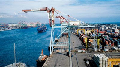 ضبط مفرقعات وألعاب نارية بـ10 ملايين جنيه فى ميناء الإسكندرية