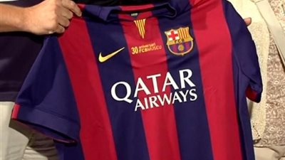 برشلونة يحتفل بالذكرى الثلاثين لمتحف النادي على قميص الفريق