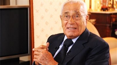 «هيكل»: العرب خارج سباق الزمن