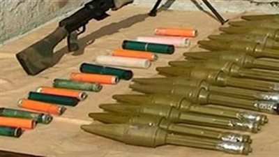 ضبط كميات من المتفجرات والمواد المخدرة على سفينة تهريب باليمن