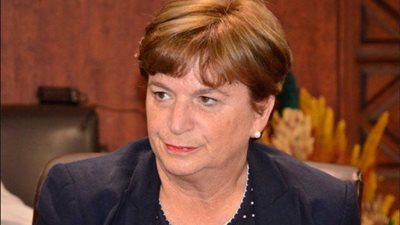 القنصل الأمريكي يعقد اجتماعا سريا مع رجال الأعمال بالإسكندرية