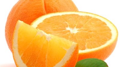 ثلاثة فصوص برتقال تحمي طفلك من البرد