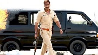 بالفيديو.. سيارات النجم الهندي الشهير 
