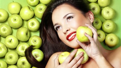 ماسك التفاح الأخضر لنضارة بشرتك وحيويتها في العيد