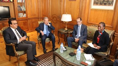 وزير التعليم العالي يبحث إنشاء فرع لجامعة لوزان السويسرية بالعلمين