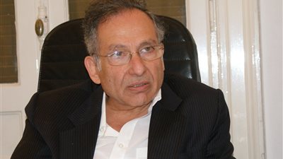 ممدوح حمزة: إعلان جبهة معارضة نهاية الشهر الجاري