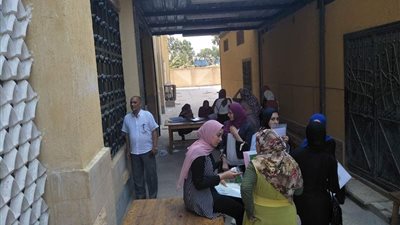 استمرار سحب استمارات السكن الجامعي لمدينة العبد ببورفؤاد (صور)