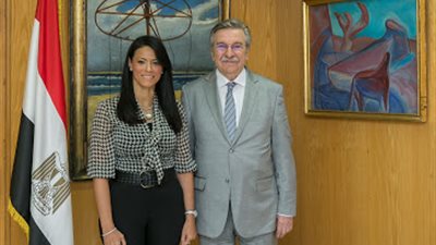 وزيرة السياحة تستقبل خبيرا فرنسيا لمراجعة تصنيف الفنادق (صور)