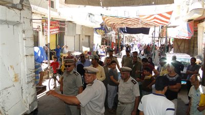 مدير أمن البحيرة يقود حملة أمنية لرفع ٢٠٨١ مخالفة إشغال طريق (صور)