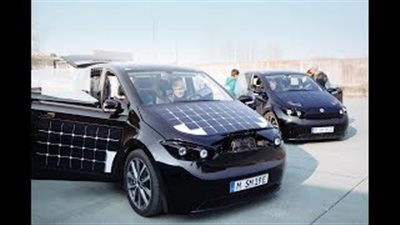 ألمانيا تطلق أول سيارة تعمل بالطاقة الشمسية (فيديو)