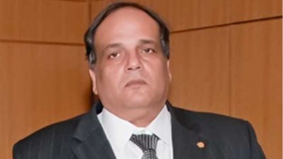 عمر عفيفى يشكر فيتو على انفراداتها بصفقة الإفراج عن مبارك