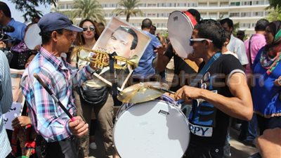 بالصور والفيديو... فرح شعبي لـ 