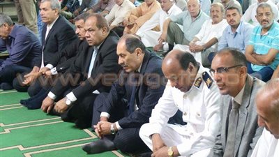 بالفيديو والصور.. غياب محافظ الجيزة عن صلاة العيد بمسجد المغفرة بالعجوزة