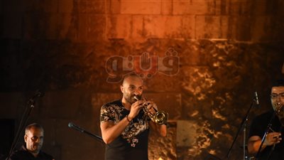 على أنغام «الترومبون والساكسيفون»..«النفيخة» تتألق في القلعة (صور)