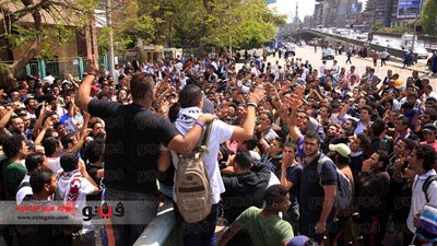 بالصور .. توافد أعداد ألتراس 