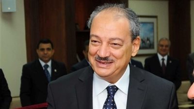 النائب العام يغادر مطار القاهرة متوجها إلى لندن