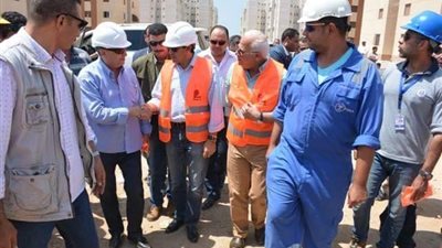 وزير الرياضة ومحافظ بورسعيد يتفقدان أعمال مركز شباب الشيخ زايد