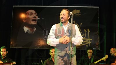 بالصور.. «الحجار» يعود بجمهوره لزمن الفن الجميل بالساقية