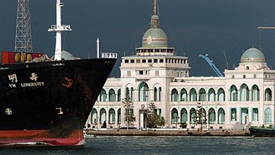 «اقتصادية قناة السويس» تشارك في مؤتمر «مصر باب الوصل»