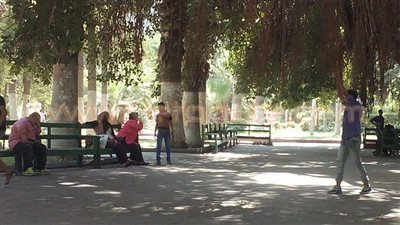 بالصور.. إقبال ضعيف على حديقة الأسماك في أول أيام عيد الأضحى