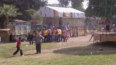 القليوبية تحتفل بعيد الأضحى.. إقبال متوسط على الحدائق.. انتشار سيارات الإسعاف بالقناطر.. توفير 35 «ميني باص» لنقل المواطنين.. إنشاء مراكز طبية بالمنتزهات.. وخطة أمنية لمواجهة الخارجين عن الق