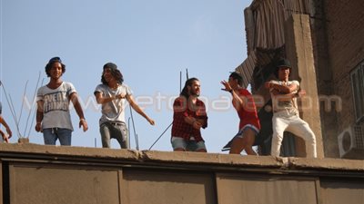 بالفيديو.. رقص وشماريخ في «مهرجان بولاق الدكرور»