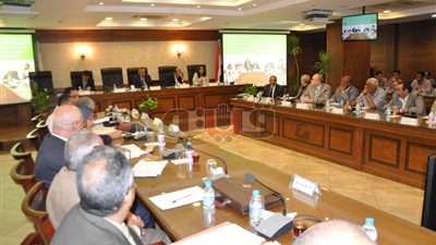 تنفيذي الجيزة يناقش استعدادات العام الدراسي