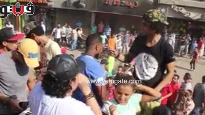 بالفيديو.. طفلة «بولاق» تتفوق على الشباب في الرقص على «المهرجانات»