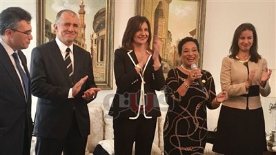 نبيلة مكرم تبحث الفرص الاستثمارية مع الغرف التجارية المصرية الأسترالية